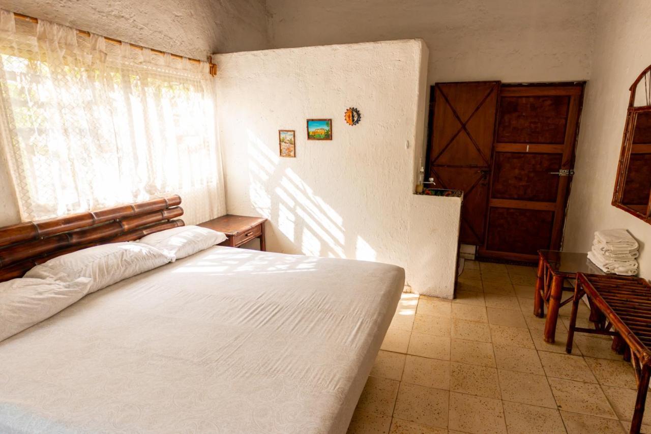Casa Mexica Bungalows Zihuatanejo Exterior foto