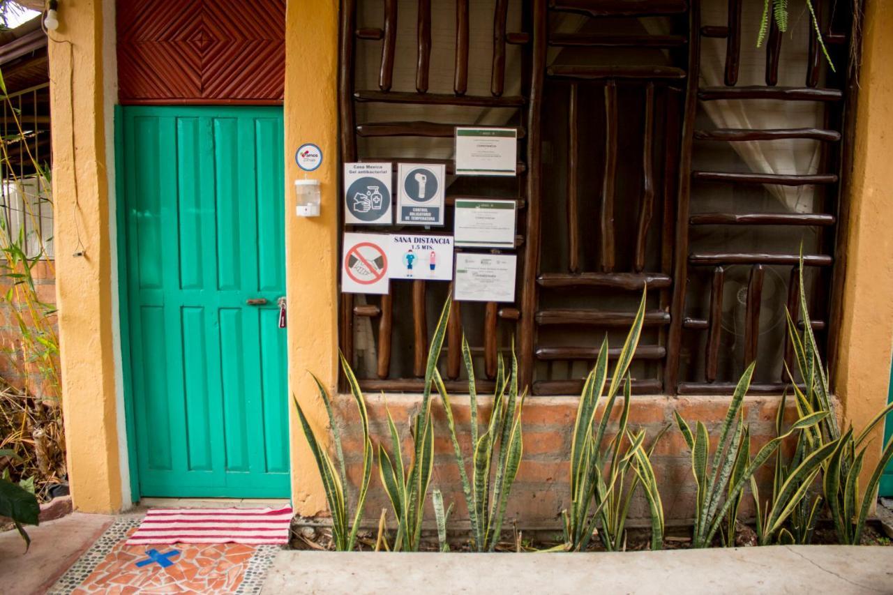 Casa Mexica Bungalows Zihuatanejo Exterior foto